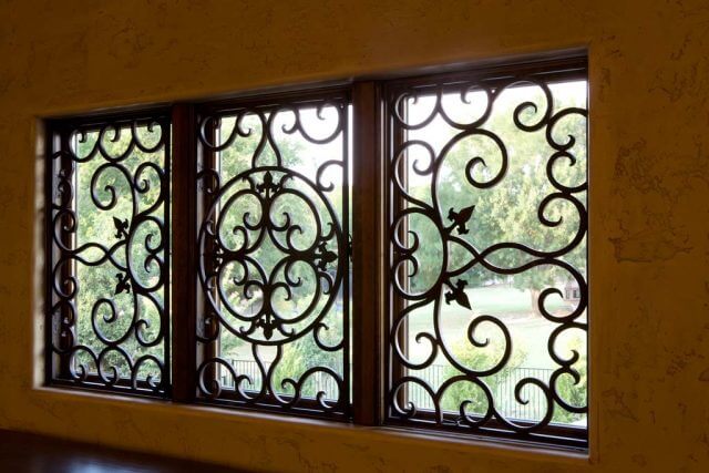 انواع پنجره ساختمان ، پنجره آهنی | شرکت تهران دیزاین سنتر